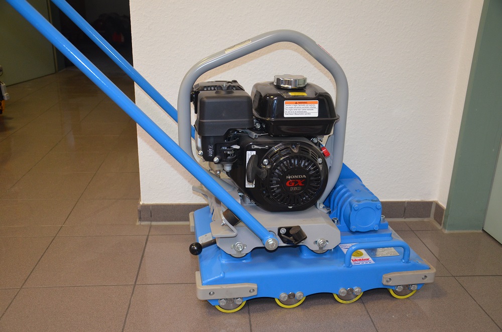 Rollrüttelplatte